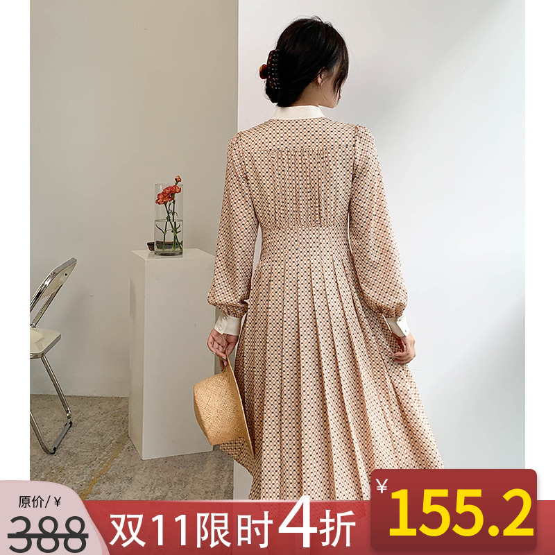 赫本风连衣裙复古法式