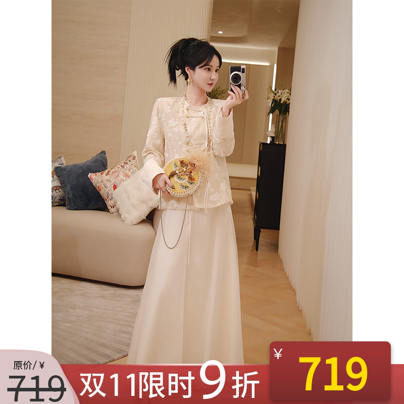 流苏盘扣提花国风外套