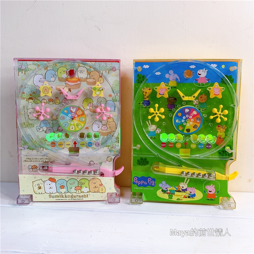 小猪佩奇过家家弹球游戏机桌面