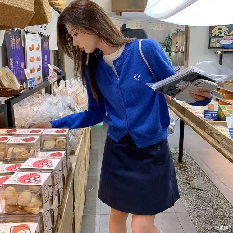 刺绣潮款100%羊毛开衫女毛衣外套