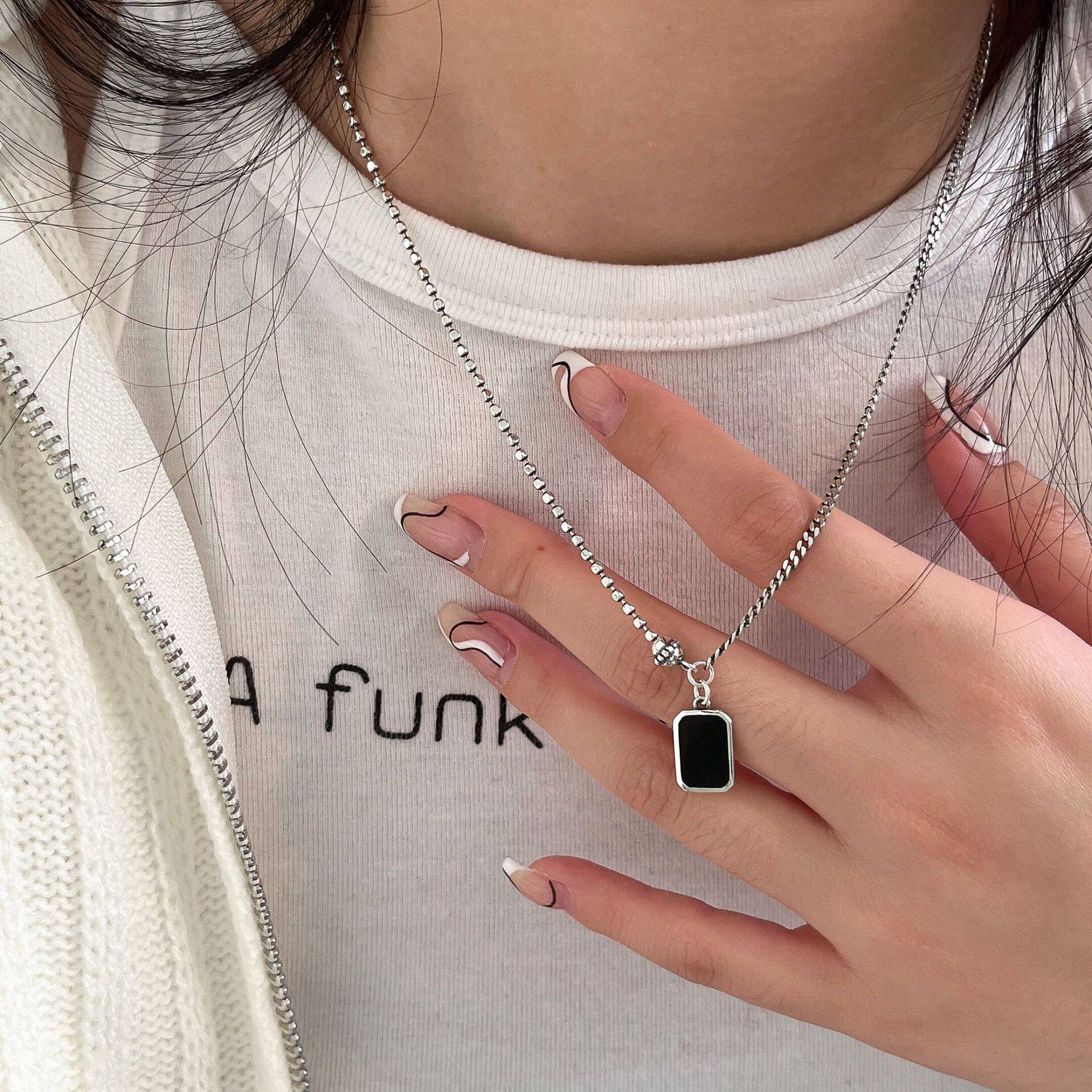 原创设计S925银双面方牌项链女款简约设计感气质英文字母泰银毛衣