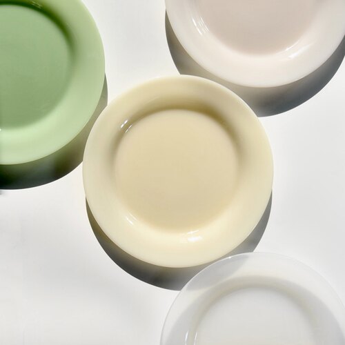 奶玻璃纯色圆型餐盘玻璃盘子主食盘西餐盘玉料玻璃盘韩式ins平盘