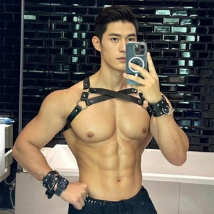 夜店GOGO肌肉男NPC小众角色扮演PU皮项圈锁骨胸带牵引小狗choker