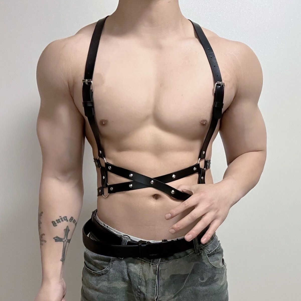 肌肉男百搭背带皮革肌肉男