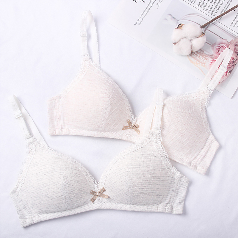 少女文胸小胸聚拢高中生学生内衣