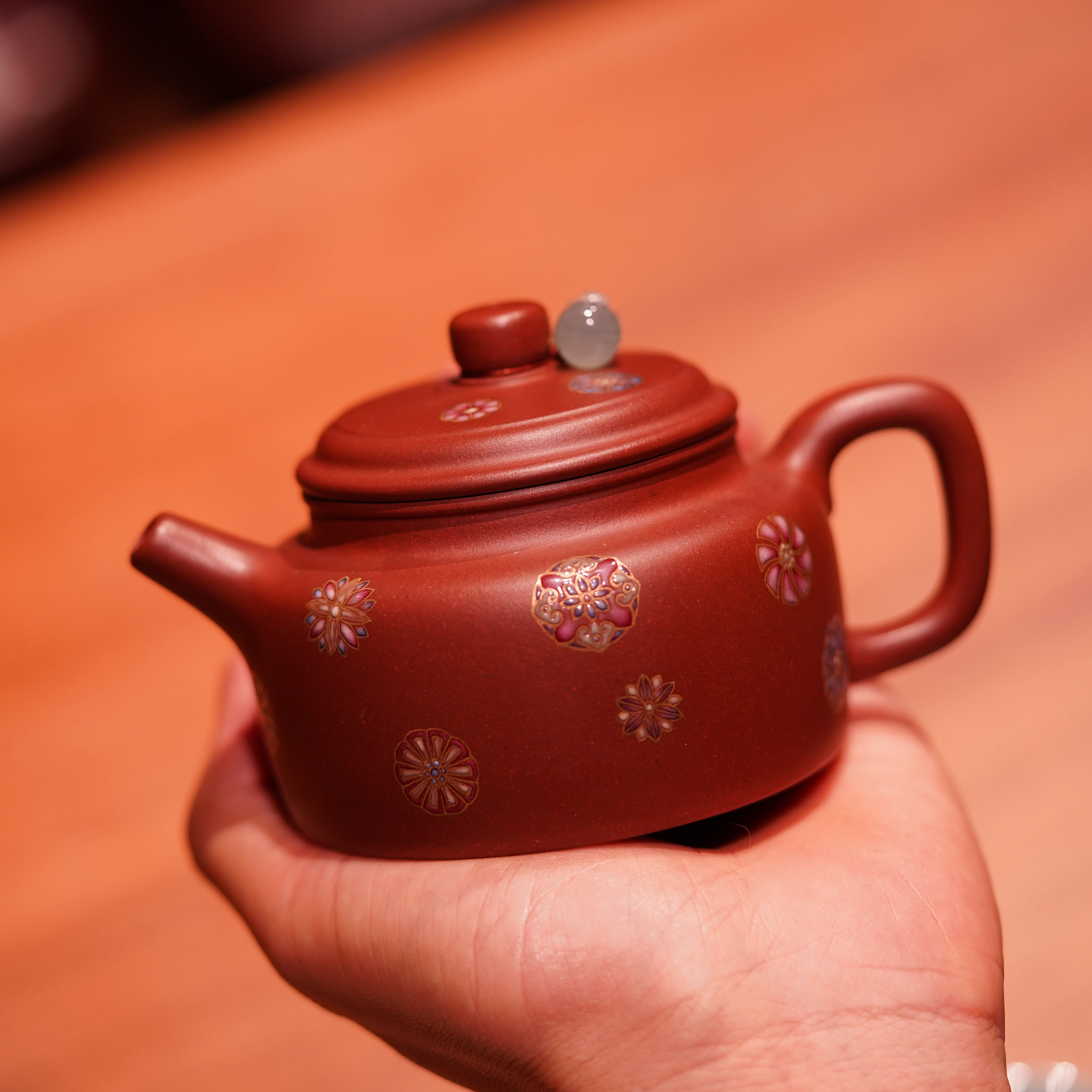 蜜糖紫砂|原矿底槽清德中 珐琅彩宝石釉工艺皮球花 内推孔220ml