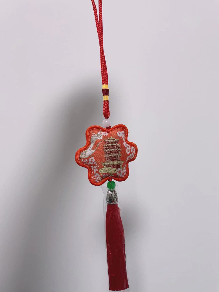 江城五月黄鹤楼梅花异形香囊车载随身家用香包平安符端午节礼物