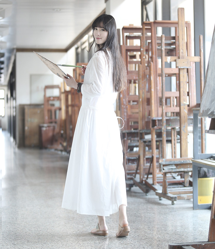 文艺范棉麻女神长袖白色长裙子