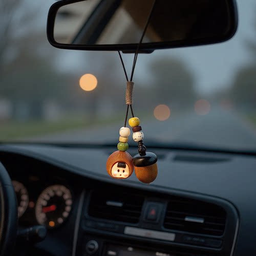 可爱实木车载挂件可装胎毛脐带