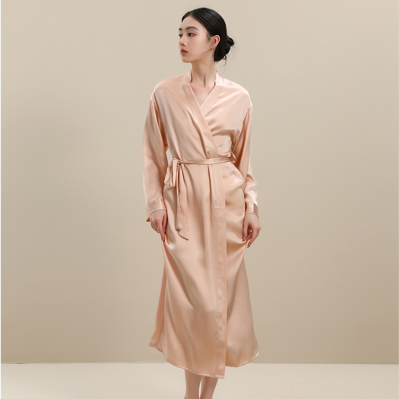 新款桑蚕丝真丝性感睡袍长袖晨袍女系带奢华家居服长裙春夏季睡衣