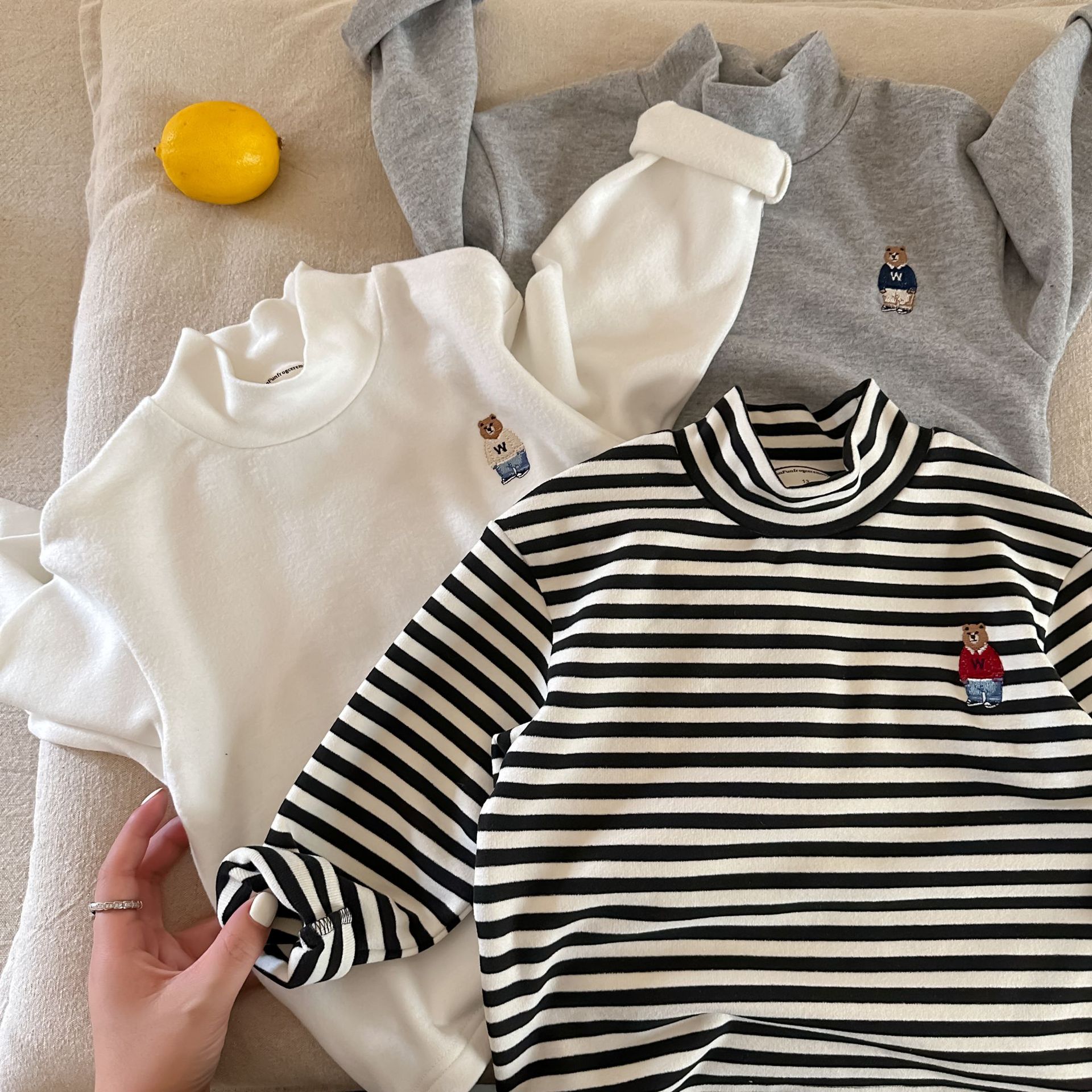 儿童德绒半高领打底衫卡通上衣