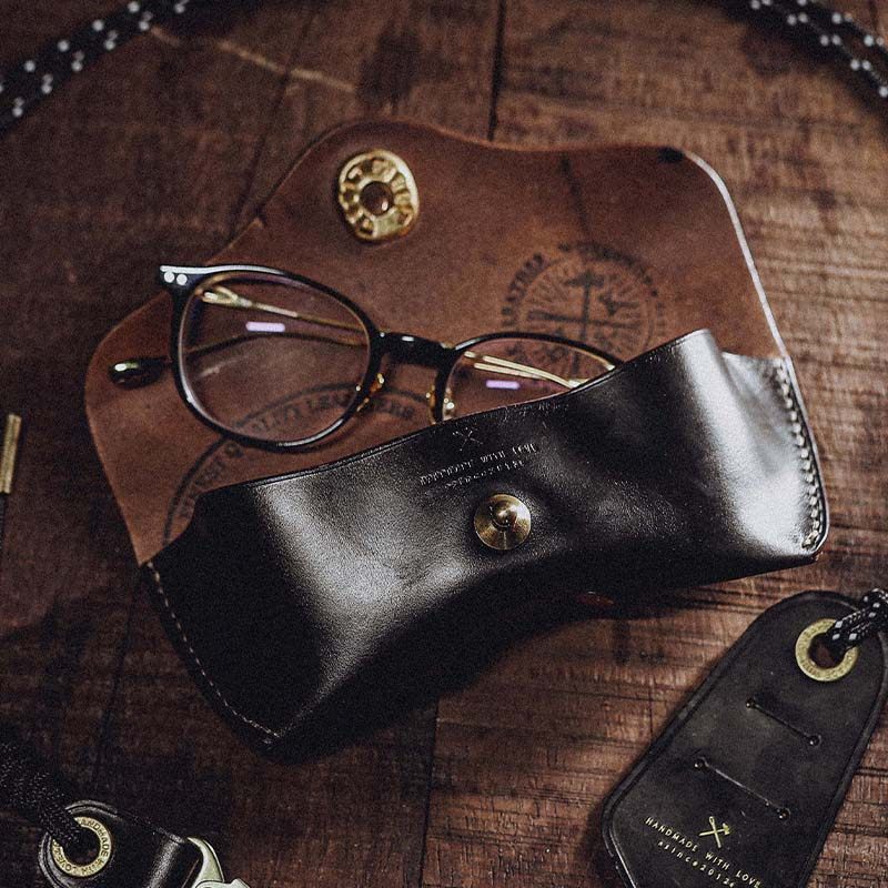 HKWORKSHOP复古潮流霍尔文全皮手作悬挂原创质感经典创意眼镜盒,ZIPPO/瑞士军刀/眼镜,眼镜盒,淘宝优惠券,粉丝福利购,淘宝优惠卷