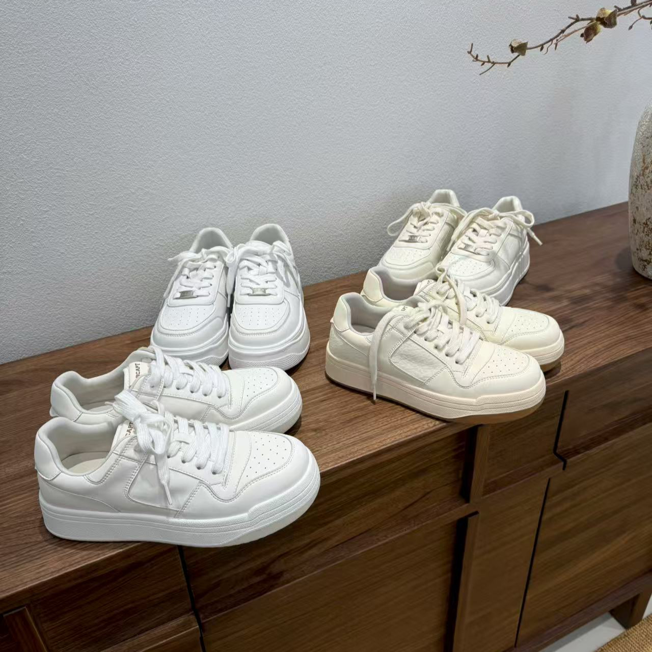 棒球队长2025秋冬加绒白月光厚底小白鞋增高板鞋女款松糕底休闲鞋