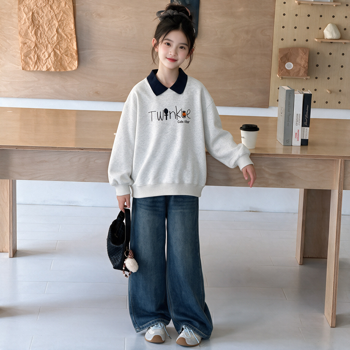 女童卫衣搭配牛仔裤2026新款秋装儿童衣服女孩翻领上衣宽松中大童