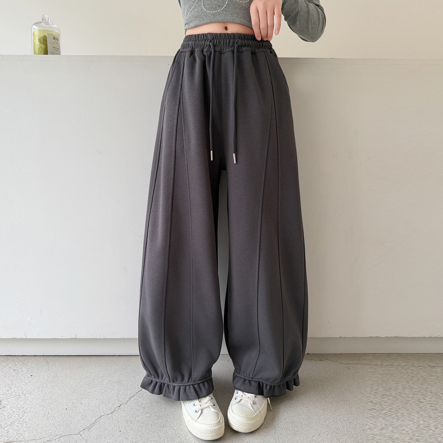 儿童裤子女童花苞裤2026新款洋气时髦超好看初中生女孩卫裤春秋季