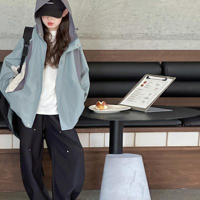 儿童冲锋衣外套女童2025新款女孩青少年秋装上衣宽松秋季洋气大童