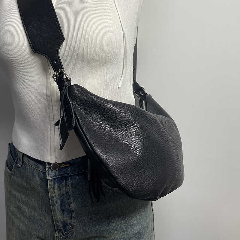 加宽肩带斜挎单肩饺子包