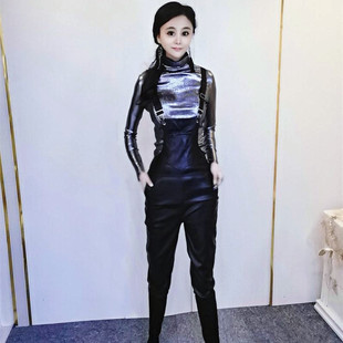 减龄背带裤女2023秋冬新款时尚百搭宽松显瘦哈伦小脚连体裤PU皮裤