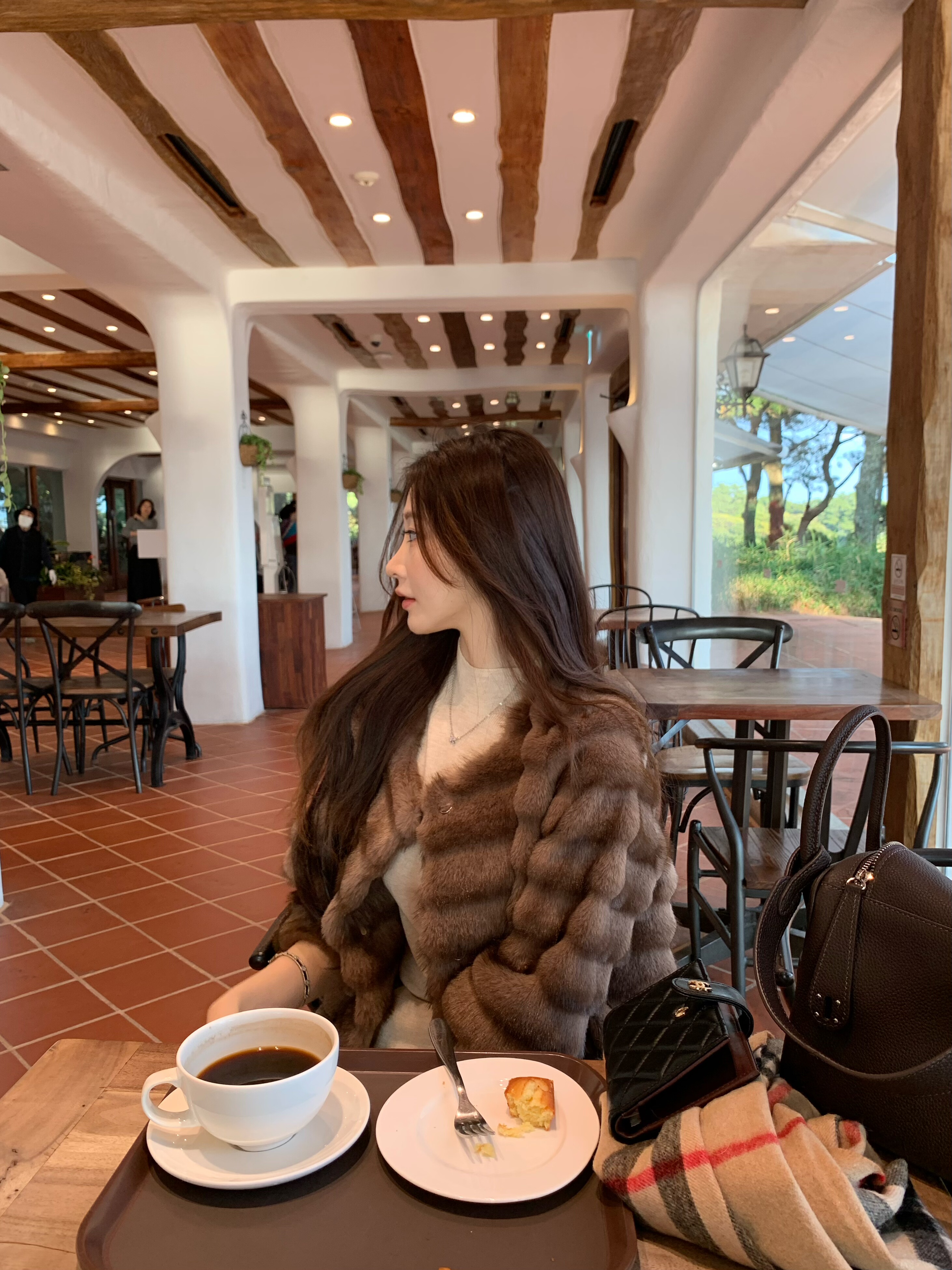 ke7en 龙猫球状仿皮草！环保毛新感觉七分袖半开门襟外套