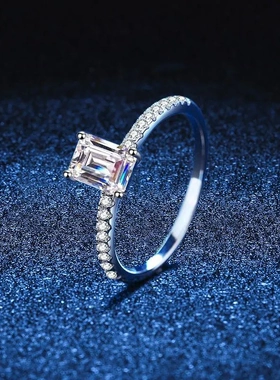 s925纯银指环女四爪祖母绿雷迪恩切割莫桑石排戒婚戒莫桑钻戒指女