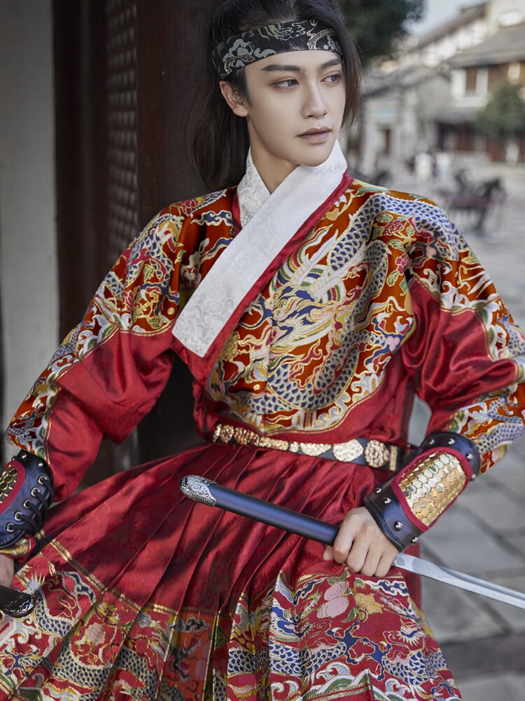 MO QIANYAN [XIA KE XING] FEIYU 정장 남성 명나라 제작 스티커  원본 HANFU 모조 메이크업 꽃 직조 골드 비 골동품 의상