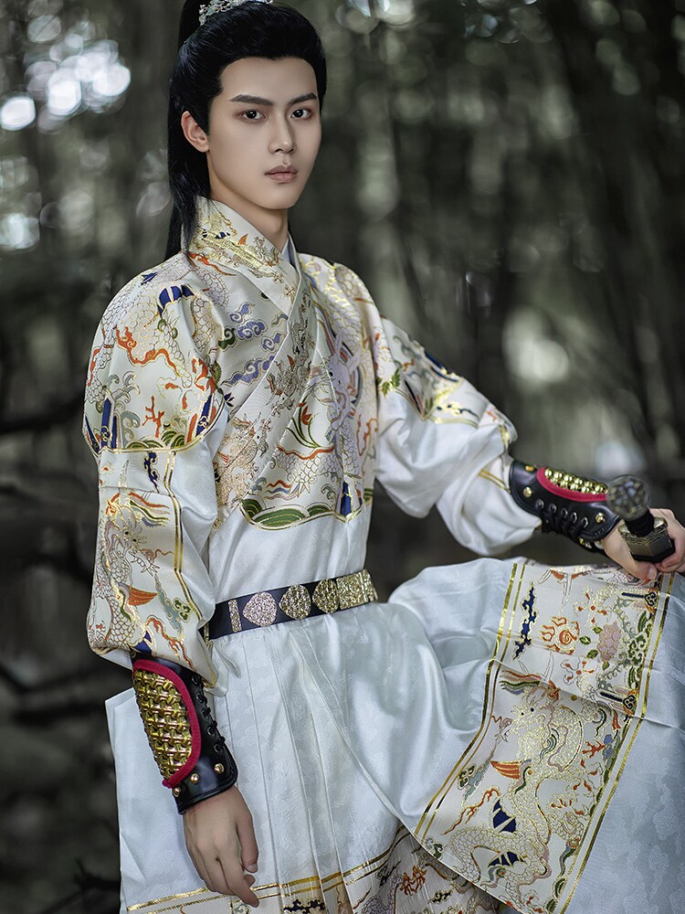MO QIANYAN [JIUCHONGYIN] FEIYU 정장 남성 정통 원본 포스터 HANFU 모조 메이크업 꽃 직조 골드 드래그