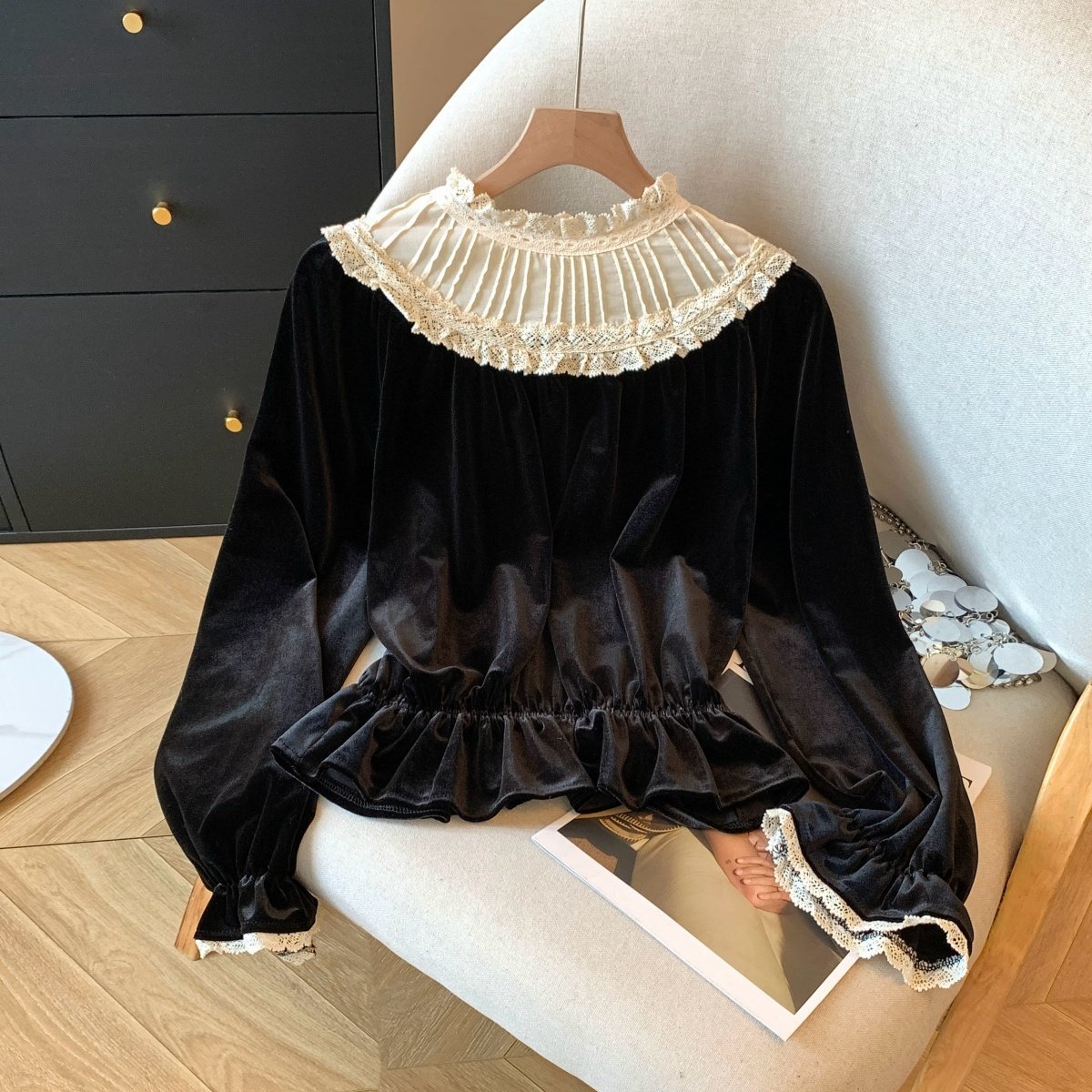 实拍2026春秋新款法式气质蕾丝拼接衬衫女高级感喇叭袖丝绒上衣,女装/女士精品,卫衣/绒衫,淘宝优惠券,粉丝福利购,淘宝优惠卷