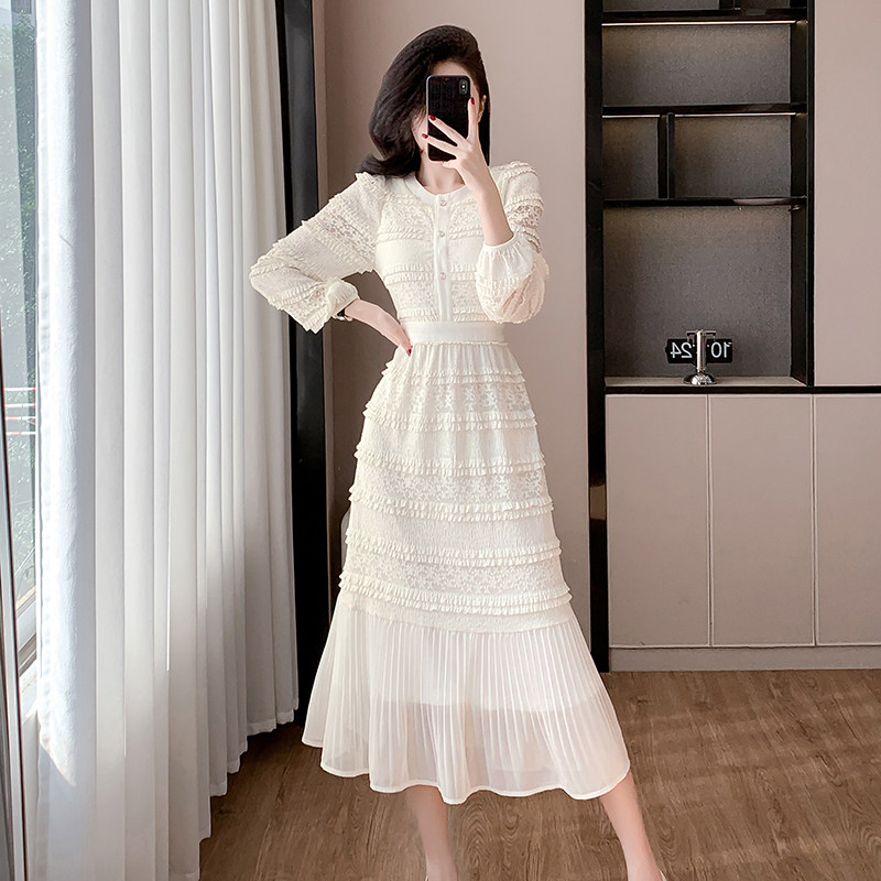 实拍 2025法式白色蕾丝拼接连衣裙女秋季新款设计感蛋糕裙子,女装/女士精品,连衣裙,淘宝优惠券,粉丝福利购,淘宝优惠卷