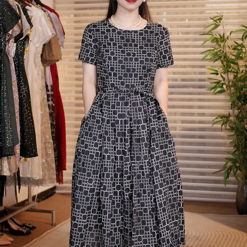 气质时尚连衣裙黑白格13138