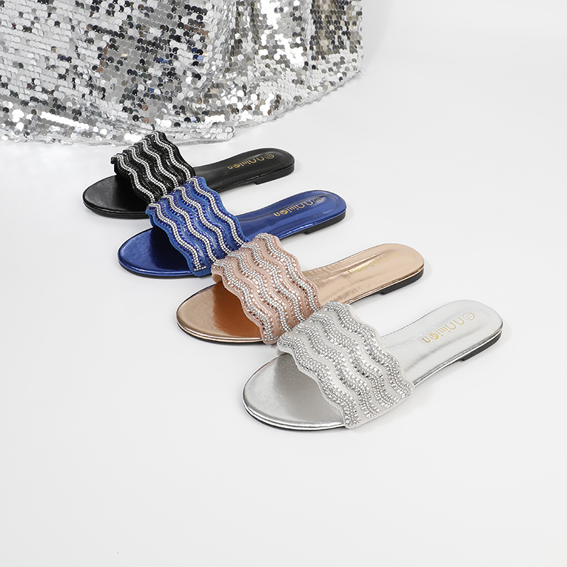 夏季女鞋平底拖鞋外穿时尚水钻一字型凉拖百搭网红女人味slippers