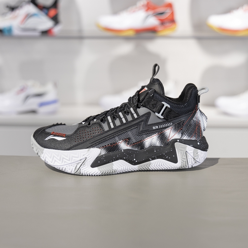 李宁秋冬减震防滑篮球鞋