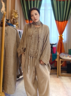 衣牧了然中式禅意天然粗麻V领手工套头上衣前短后长亚麻衫241820