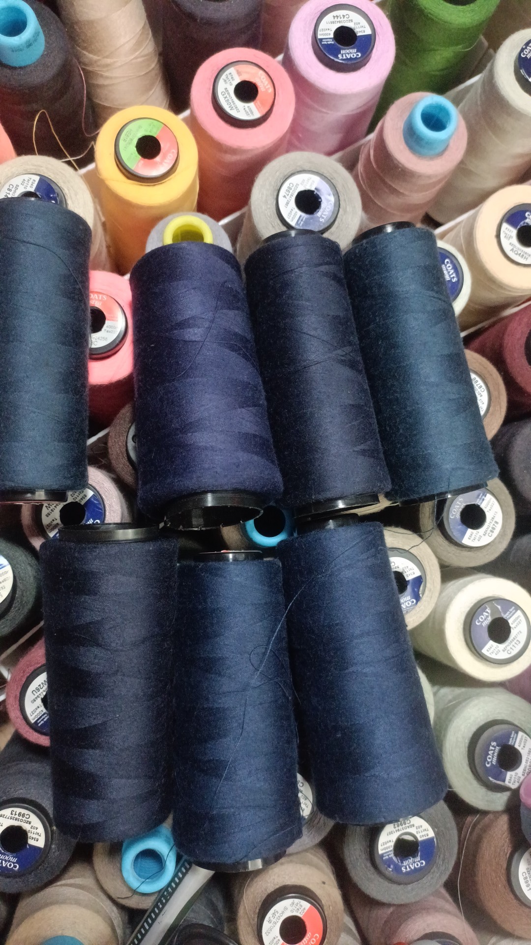 高士402缝纫线随机深蓝藏蓝藏青混色一斤16元满28包邮