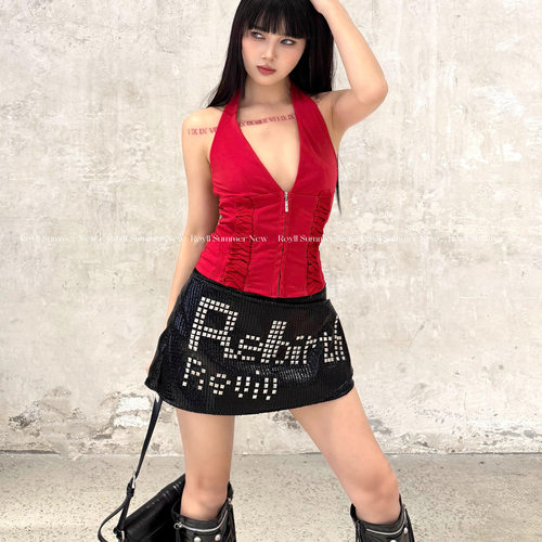Jennie真粉辣妹红色塑型吊带背心