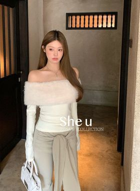 SHE U十三行纯欲辣妹风毛领一字肩上衣2025秋冬新款显瘦针织小衫