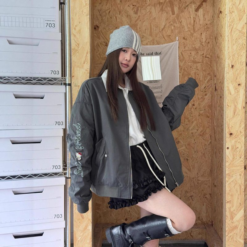 ME KAKAMEE十三行秋季美式卡通MQ勋章棒球领宽松夹克外套女 S3673
