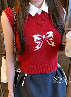 SHE U十三行韩系学院风钉珠蝴蝶马甲2025秋冬显瘦氛围感羊毛上衣