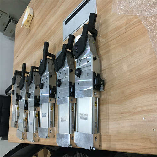 德国TUNKERS德珂斯夹紧气缸型号表述