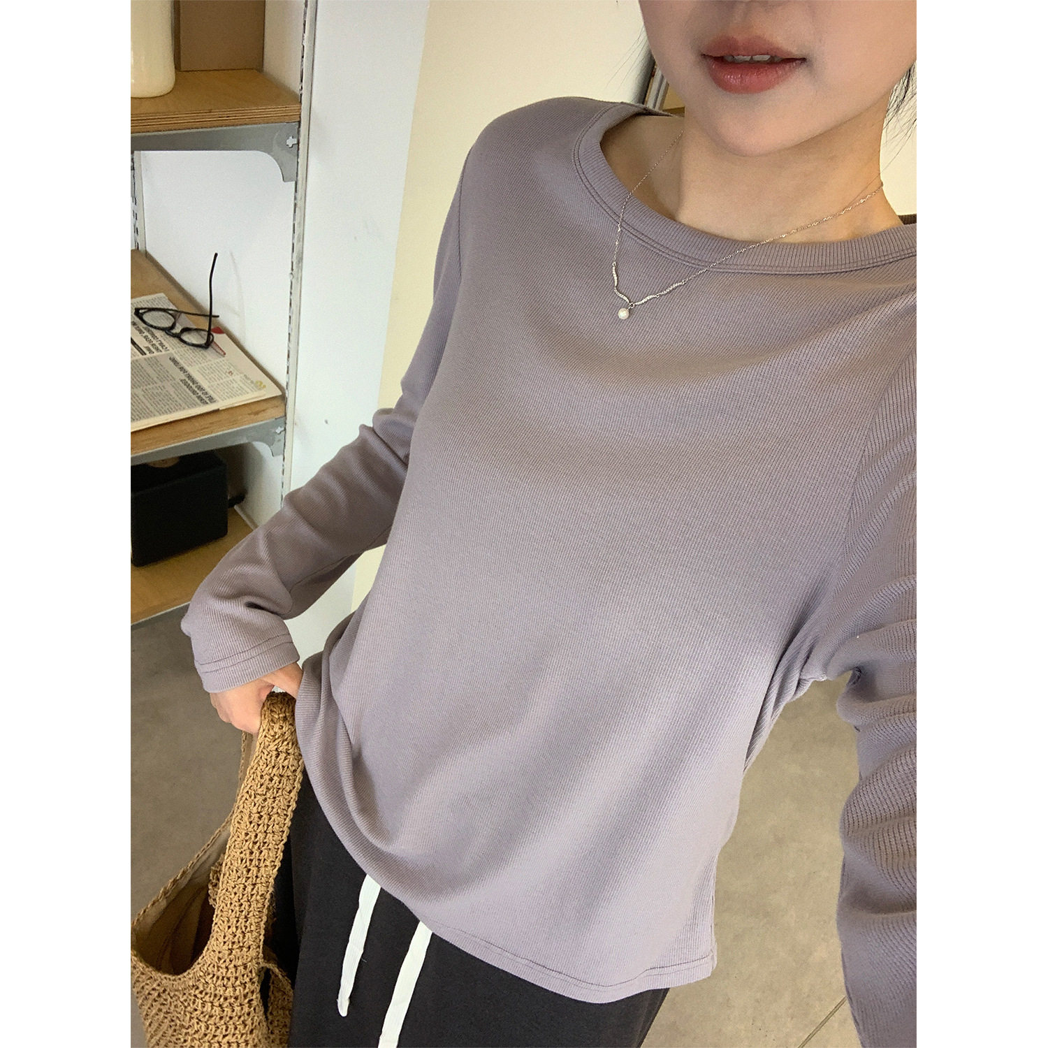 大码女装正肩休闲百搭多色长袖T恤打底衫女 显瘦内搭圆领贴肤上衣