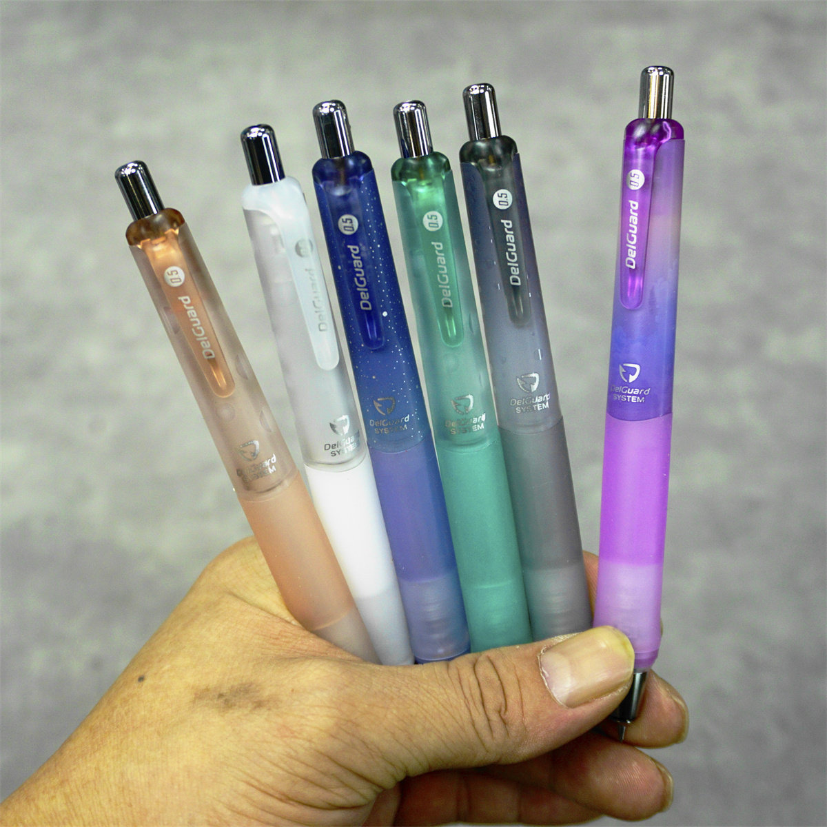 日本斑马文具大賞MA93舒缓限定软硅胶不易断芯疲劳易握0.5自动铅