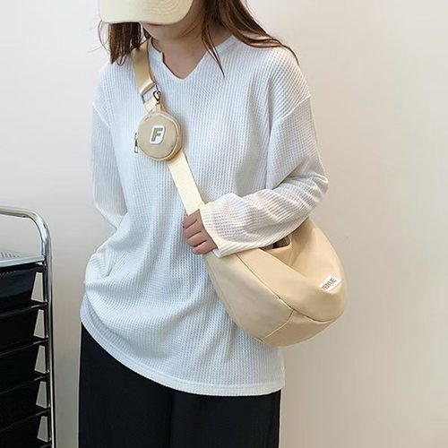 饺子包单肩斜跨学生防水上课斜跨