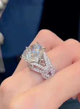 925银莫桑石满钻女王权杖戒指