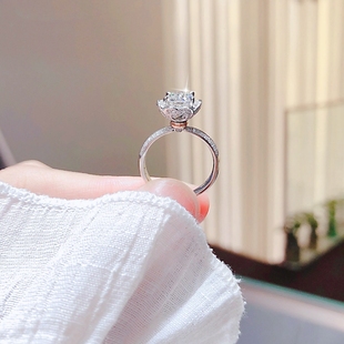 正品 莫桑石钻戒手捧花女925纯银镀白金结婚仿真钻戒复古奢华时尚