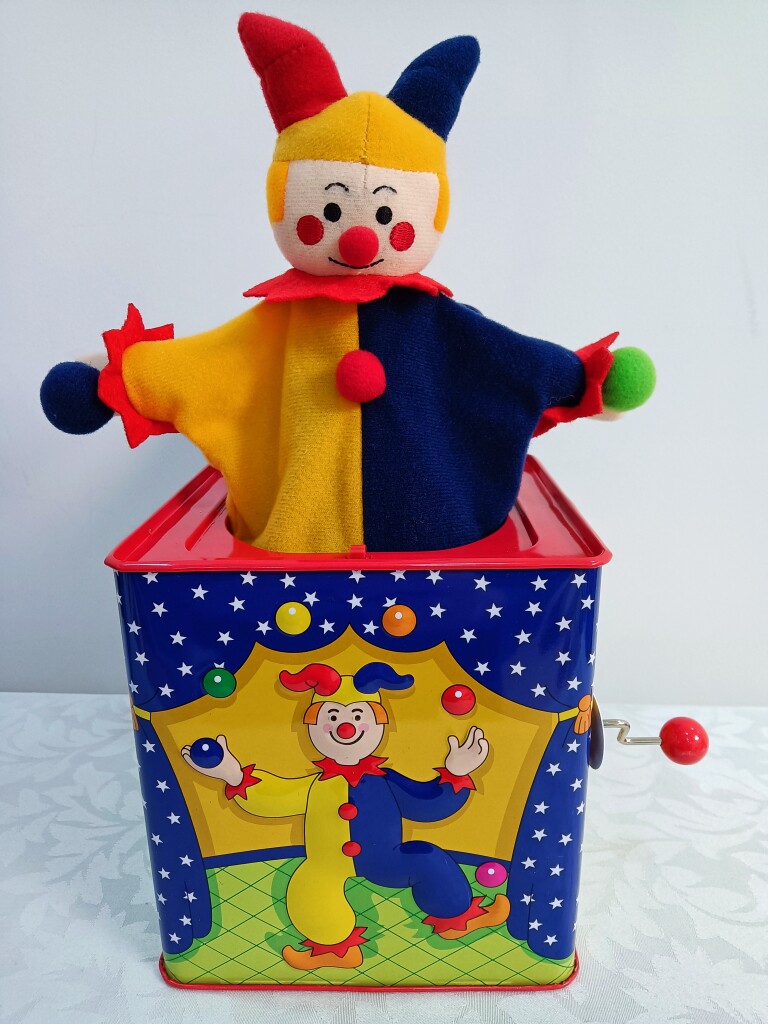 欧美经典Jack in the box手摇音乐盒 小丑系列  立体图案设计精美