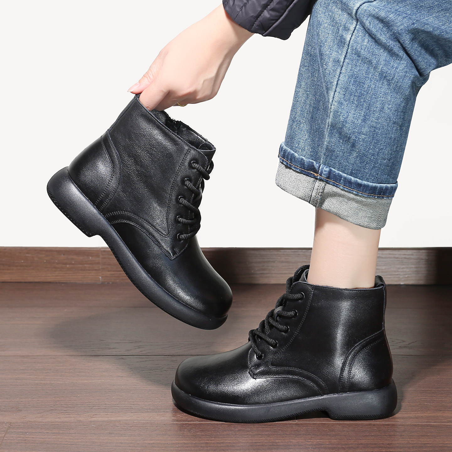 断码清仓头层牛皮加绒加厚短靴女冬季保暖厚绒靴子复古马丁棉靴