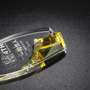 燕尾刀水晶奖杯奖牌定制公司优秀员工银行保险企业经销商授权牌