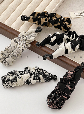 豹纹褶皱发量少高级感低马尾夹竖式发夹香蕉夹女2024新款小号头饰