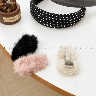 FUNCOCO｜简约水滴毛毛发夹~秋冬新款氛围感韩系侧边碎发刘海夹女