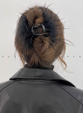 FUNCOCO｜显发量多神器~黑色羽毛高级感抓夹鲨鱼夹头饰发夹头花