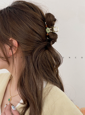 新中式国风如意锁~玉绿色发量少半扎发短发鲨鱼夹小号高1101-28